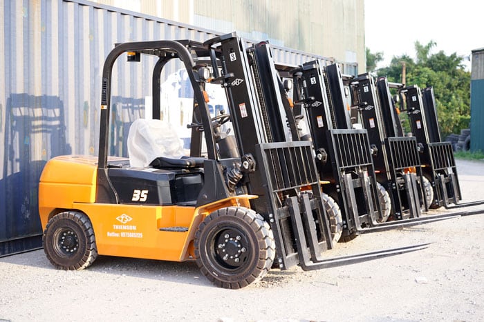 Dịch vụ cho thuê xe nâng tại TPHCM